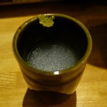 博多味処 すきやき・水たき いろは - （2017/1月）みずだきの最初のスープ