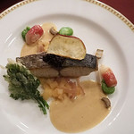 マゼランズ - 鰆のポワレ、シードルソース