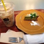 みのりカフェ - 青菜チーズケーキ＆練乳ほうじ茶ライスミルクラテ