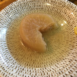 梅田芝田1丁目まぐろや - 大好きな大根おでん。写真撮る前に思わず食べちゃいました…(≧∀≦)