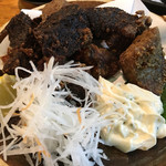 梅田芝田1丁目まぐろや - マグロ竜田揚げ。レモン絞ってタルタル付けて、あーー美味しい❤︎