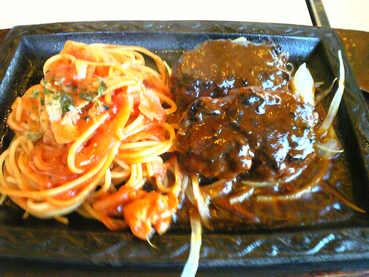 HAMBURG & CAFE New York name=
