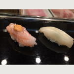 太平寿し - 甘海老と赤いかの握り