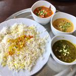 カーン・ケバブ・ビリヤニ - 3種のカレーランチ 975円(ライスorナン、ドリンク、サラダ、スープ付き)
