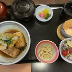 Sanzoku ya - 揚出しトーフ定食860円