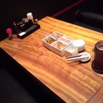 イップウドウ　タオ - ﾃｰﾌﾞﾙ席はｽﾀｲﾘｯｼｭなｽﾀｲﾙ。ﾏｼﾞでｶﾌｪっぽい。