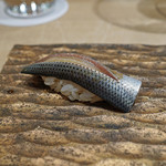 三谷 - コハダ　花泉　純米にごり酒を合わせて