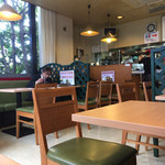 プチ・トマト - 店内