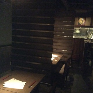 テーブル席
半個室
2名
