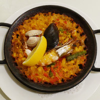 びいどろ 銀座店 - 魚介のパエリア
