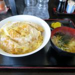 お食事処 たくみ - かつ丼（600円）