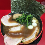 横濱家系ラーメン 勝鬨家 - 