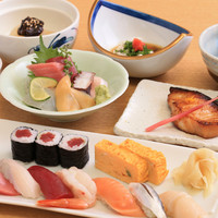 築地場外で穴場のお店発見 By ナチュリラ1216 つきじ鈴富 すし富 築地 寿司 食べログ