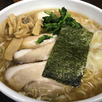 喜奴屋 - チャーシューワンタンメン（醤油・太麺・大盛）1,200円＋150円。