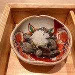 きなり - 豆皿いろいろおつまみ盛り 九種から、なまこ酢 。