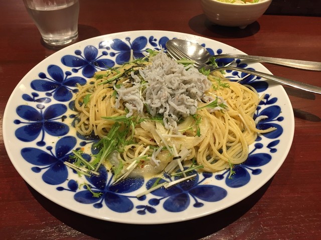 シラスペペロンチーノ By Shijikoro カフェ プランタン 熱海 カフェ 食べログ