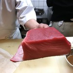 美よし野寿司 - マグロどーん