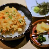 カブ 西麻布 - 海老と貝柱を使ったかき揚げの天丼