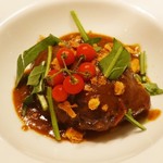 foujita - お肉料理のハンバーグ、アップで❤