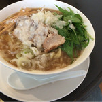 レインボーカフェ - 背脂煮干し醤油ラーメン(650円)+大盛り(50円)