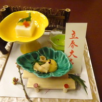 人形町今半 本店 - 立春大吉の前菜・キュウリのウグイスと梅が素敵でした
