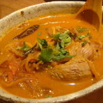 カッチャル バッチャル - 辛いラムのスープカレー