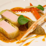 メゾン ポール・ボキューズ - メインは三元豚のロース肉のブリック包み焼き　ソースムータルド