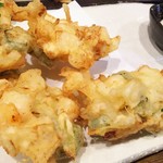 手打ちそば八轟 - 野菜のかき揚げ
