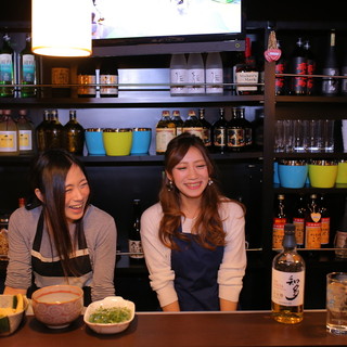 There is also an all-you-can-drink plan at an unpretentious old-fashioned ``popular Izakaya (Japanese-style bar)''