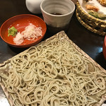 そば処 卓 - そば（白い方）
      