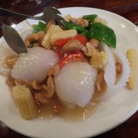 三和楼 - イカとカシュナッツの炒め