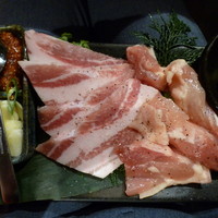 焼肉 炙屋武蔵 - 大山鶏と豚カルビ