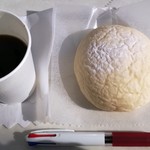 ブーランジェリーロシェル - 豆乳はちみつパン　64円