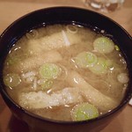 新川 - ランチちらしに付く味噌汁