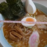 大衆軒 - 料理写真:味噌ラーメン650円（麺固め）丼の直径21ｃｍ