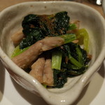 デリチカ - せせりと小松菜のクミン炒め