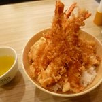 フジヤマ - エビが３本乗った天丼