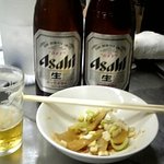 中華そば みたか - 最低ノルマ、ビール２本＋竹の子（メンマ）皿