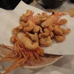 来会楽 - つまみ：カシューナッツ揚、ぼたん海老頭