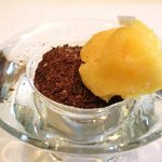 ラ・リューン - メニューB 1575円 の牛蒡パウダーのさつまいも添え