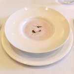 ラ・リューン - メニューB 1575円 の紫大根のボタージュ