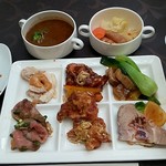 Restaurant LUONTO - パレット肉だらけ～（笑）