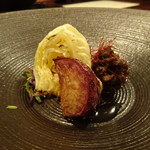 坐忘林 - 雪の下きゃべつと越冬赤かぶの揚げ出し、和牛そぼろ(本日は白老牛)