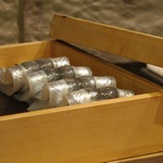 寿司つばさ - 調理が見えるのは楽しい