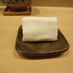 寿司つばさ - 指拭き