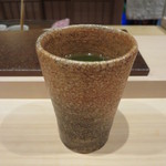 寿司つばさ - 本日はお茶も頂きつつ日本酒をいただく