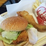 ケンタッキーフライドチキン - 料理写真:デラックスセット830円