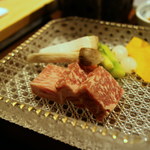 本家伴久 - 口替り「とちぎ和牛石焼き」