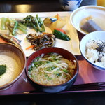 本家伴久 - 朝食