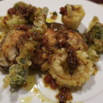 前菜：白子とヤリイカ、牡蠣のムニエル コゴミとフキノトウのフリット 焦がしバターソース2